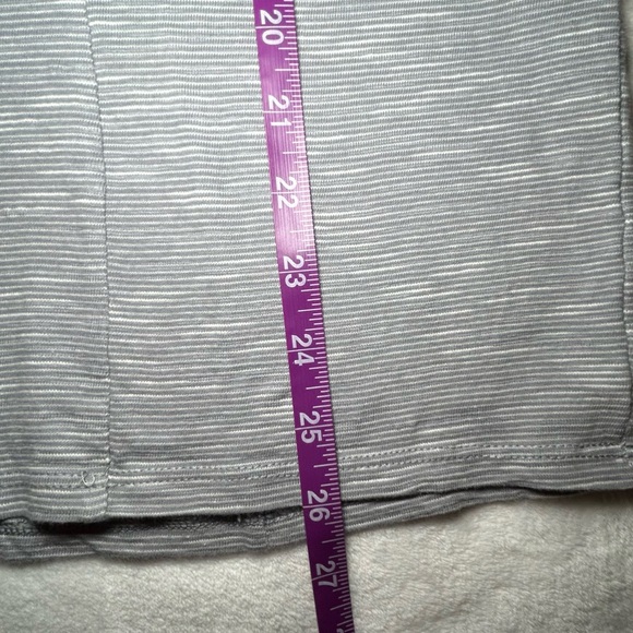 J.Jill Grey Striated Seamed Cap Sleeve Boxy Cotton Tee Size Large - Picture 8 of 9